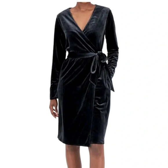 Alfani Velour Wrap Dress in Deep Black with Hint of Blue Long Sleeve NWT - Picture 1 of 3
